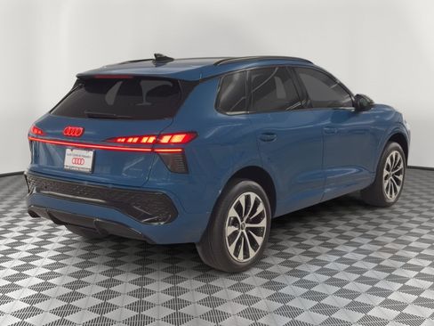 New 2026 Audi Q3 quattro 2.0T AWD/4WD image 9
