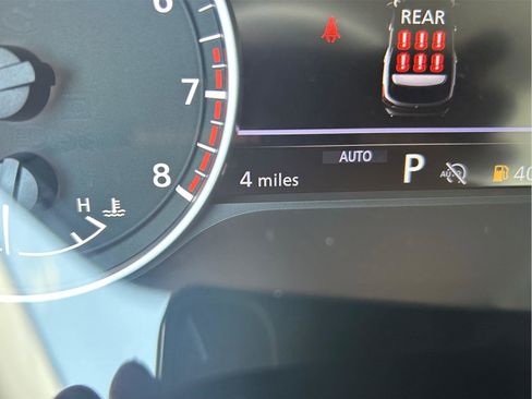 New 2025 Nissan Pathfinder SL w/ Black Appearance Package image 16