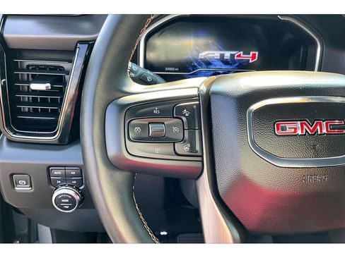 Used 2024 GMC Sierra 3500 AT4 w/ AT4 Premium Plus Package AWD/4WD image 12