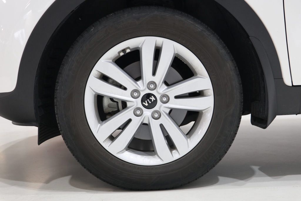 Used 2019 Kia Sportage LX AWD/4WD image 11