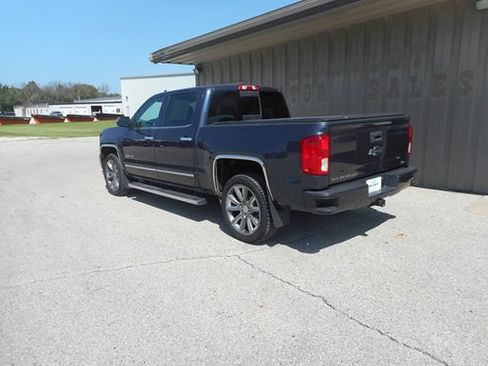 Used 2018 Chevrolet Silverado 1500 LTZ Z71 w/ Centennial Edition image 3