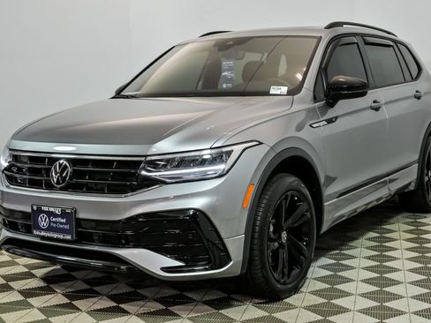Certified 2024 Volkswagen Tiguan SE R-Line AWD/4WD image 5