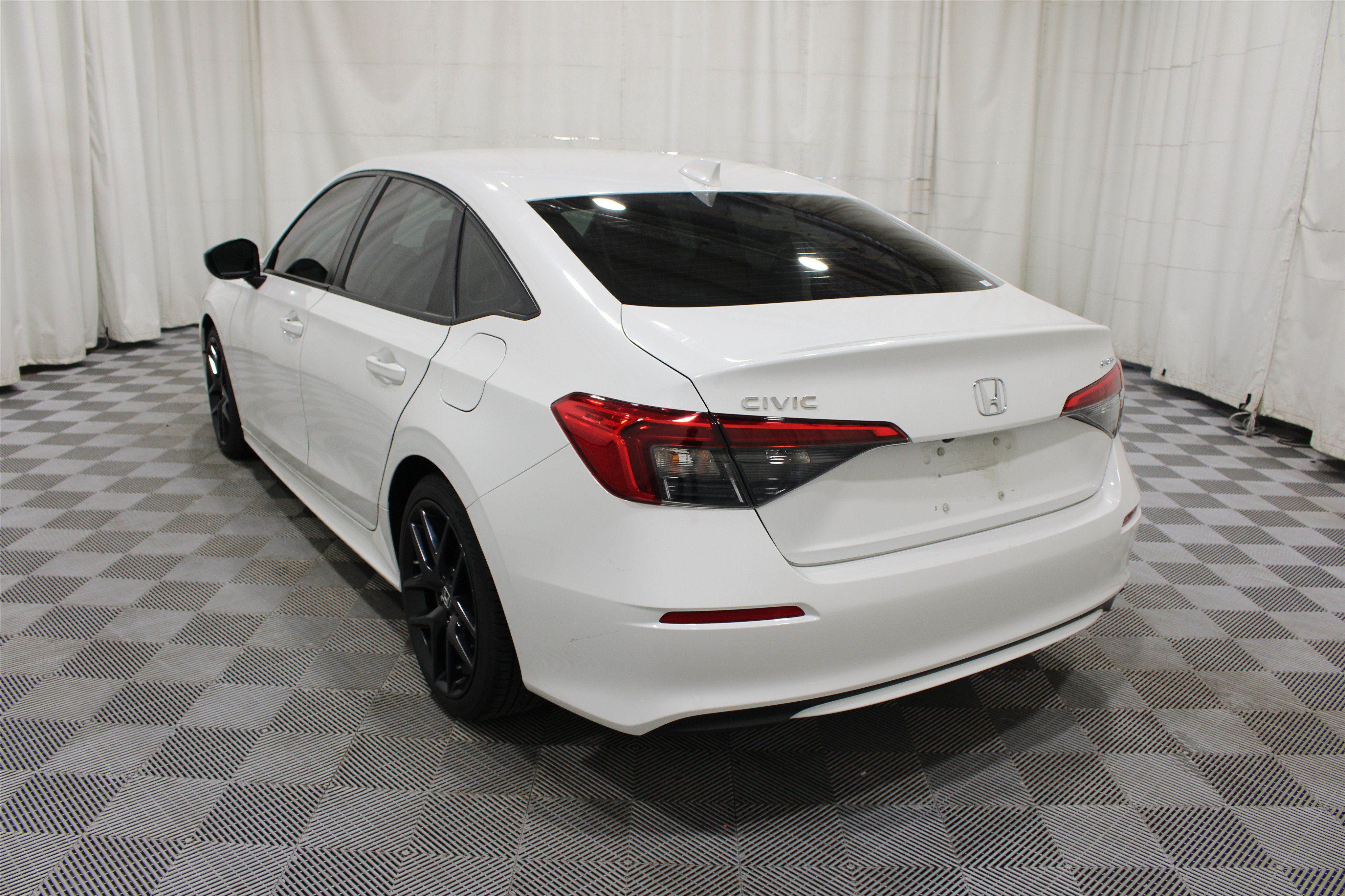 Used 2023 Honda Civic Sport image 28