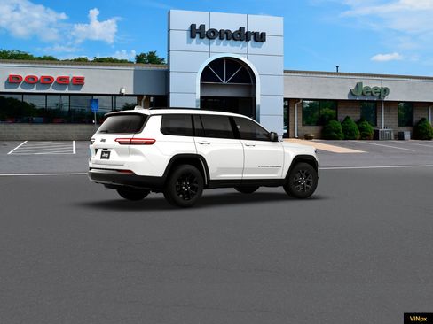 New 2026 Jeep Grand Cherokee L 4WD image 8
