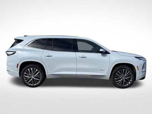 New 2026 Buick Enclave Avenir w/ Super Cruise Package AWD/4WD image 9