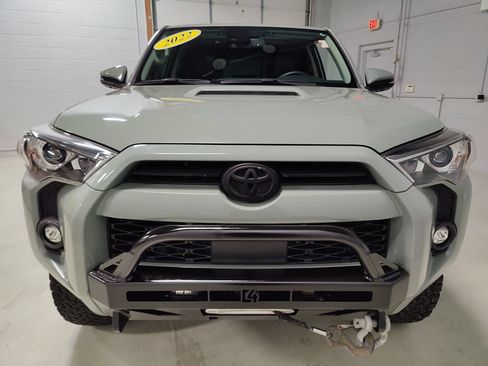 Used 2022 Toyota 4Runner TRD Off-Road Premium AWD/4WD image 3