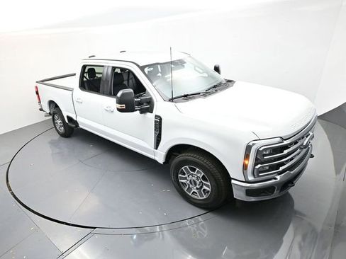 New 2026 Ford F250 Lariat RWD image 18