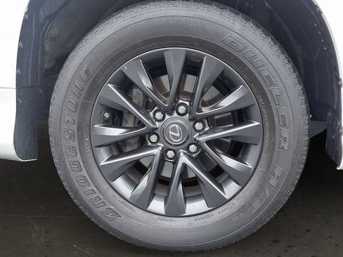 Used 2023 Lexus GX 460 Premium w/ Premium Package AWD/4WD image 10