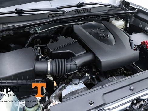 Used 2019 Toyota Tacoma TRD Off-Road w/ Technology Package AWD/4WD image 64