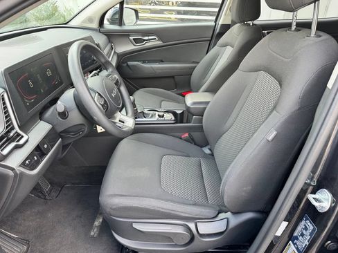 Used 2024 Kia Sportage LX FWD image 21