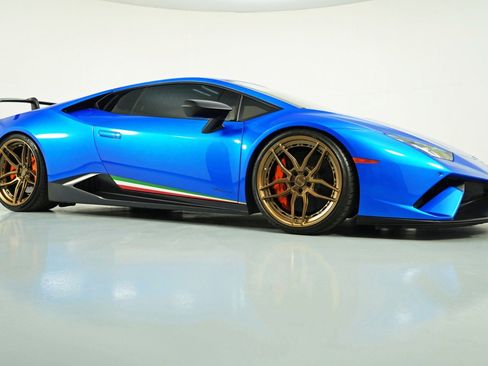 Used 2018 Lamborghini Huracan Performante image 96