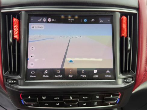 Used 2022 Maserati Levante GT image 35