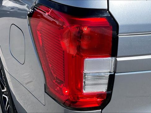Used 2023 Ford Expedition XLT RWD image 27
