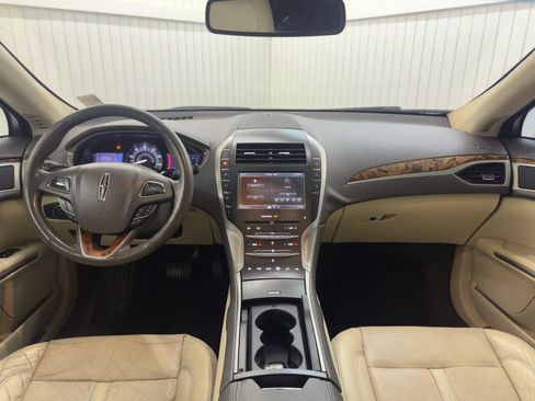 Used 2013 Lincoln MKZ Hybrid image 16