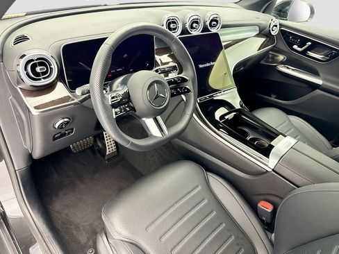 Certified 2026 Mercedes-Benz GLC 300 image 9