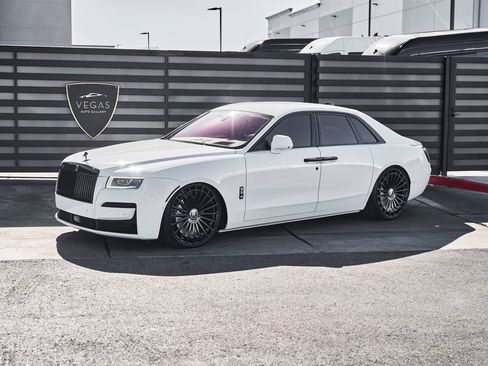 Used 2024 Rolls-Royce Ghost AWD/4WD image 6