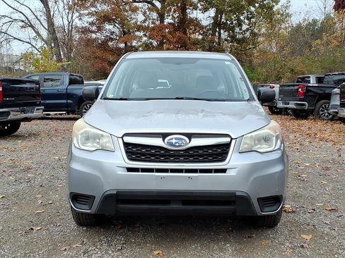 Used 2014 Subaru Forester 2.5i image 2