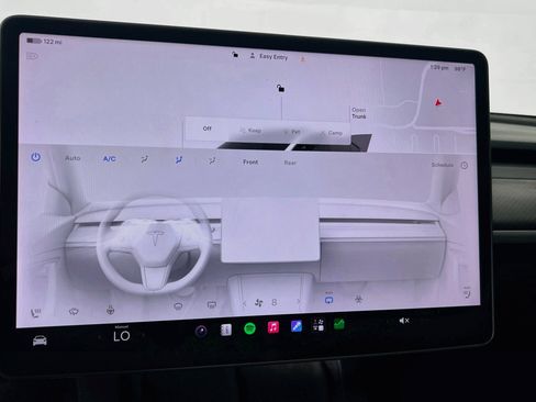 Used 2022 Tesla Model Y Performance AWD/4WD image 25