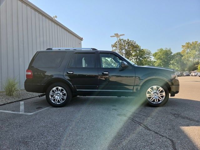 Used 2014 Ford Expedition Limited w/ Equipment Group 301A AWD/4WD image 7