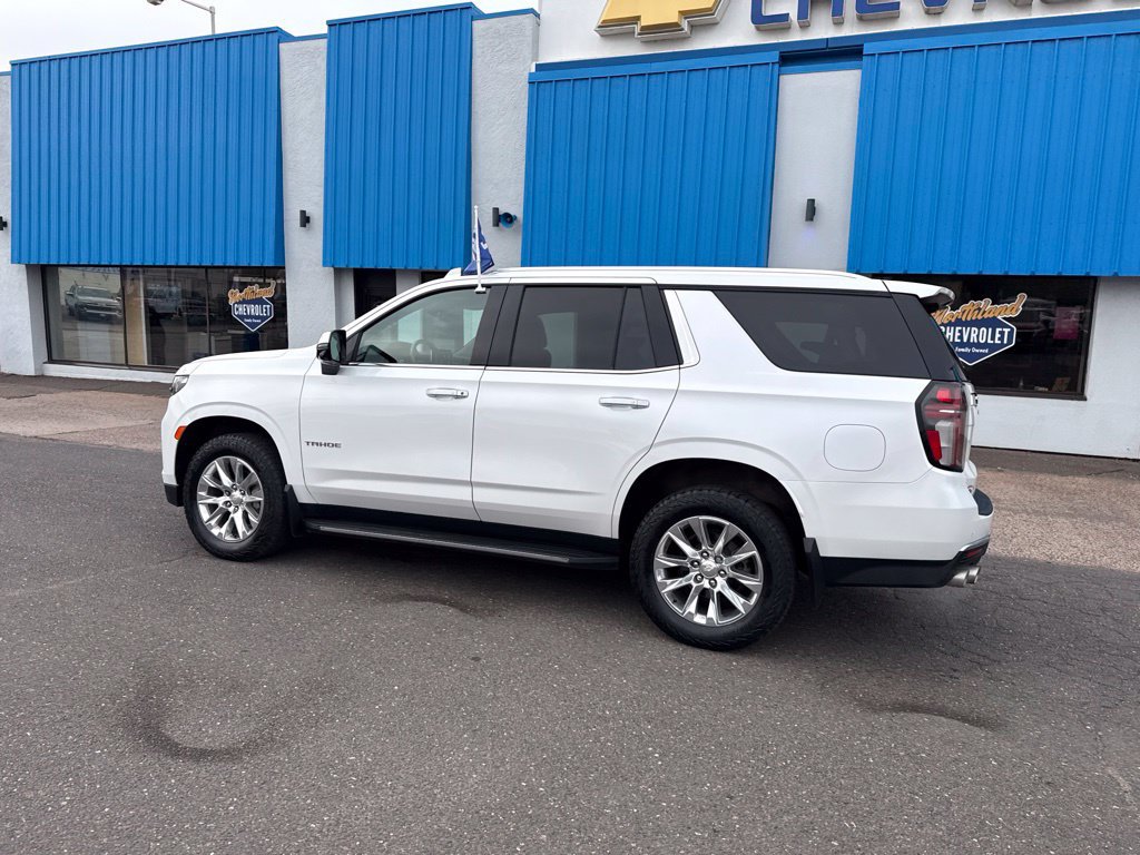 Used 2021 Chevrolet Tahoe Premier w/ Premium Package AWD/4WD image 19