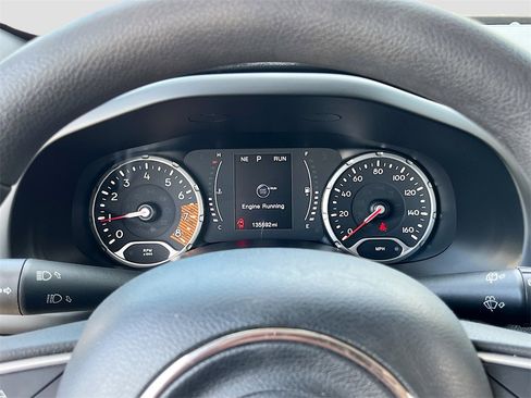 Used 2021 Jeep Renegade Sport image 12