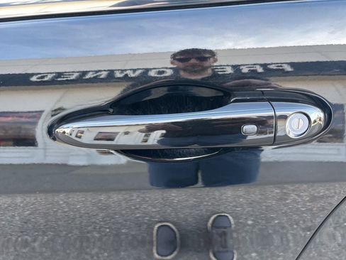 Used 2021 Jeep Cherokee Limited image 14