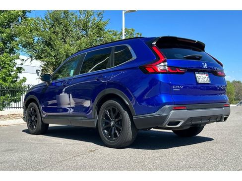 Used 2023 Honda CR-V Sport image 3