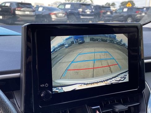 Used 2025 Toyota Corolla LE image 39