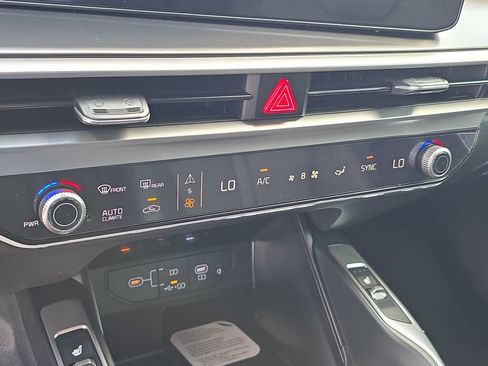 New 2026 Kia Sorento S image 24