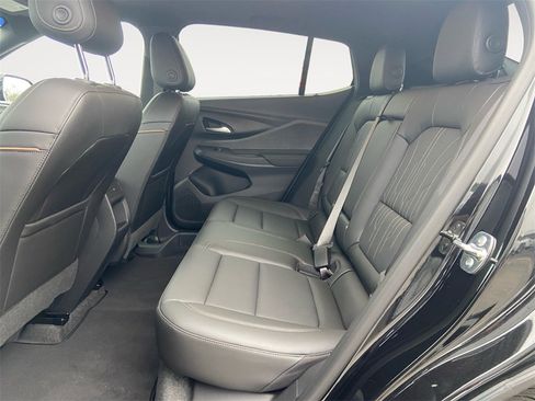 New 2026 Buick Envista Avenir image 13