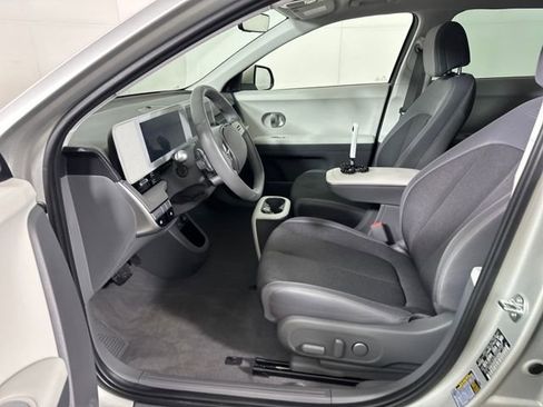 Used 2024 Hyundai Ioniq 5 SEL image 11