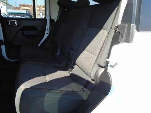 Used 2026 Jeep Gladiator Mojave AWD/4WD image 23