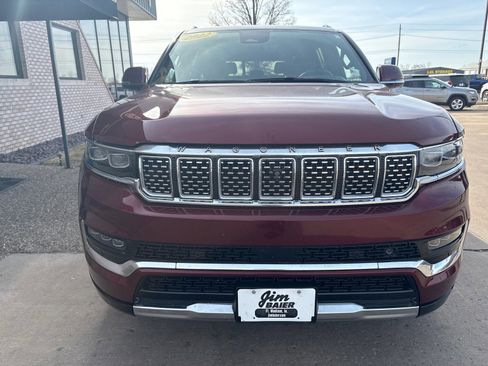 Used 2022 Jeep Grand Wagoneer Series III w/ Rear Seat Video Group 1 image 9