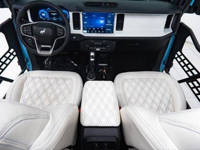 Used 2025 Ford Bronco RETRO