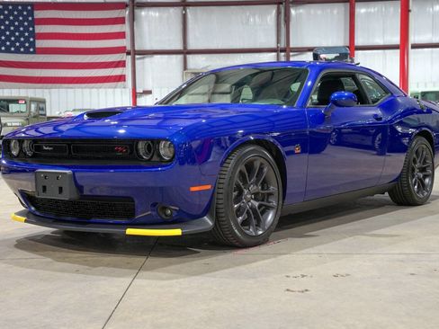 Used 2020 Dodge Challenger R/T Scat Pack w/ Plus Package RWD image 1