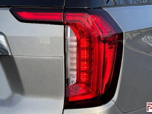 Certified 2023 GMC Yukon XL SLE w/ Gmc Pro Safety Plus Package image 34