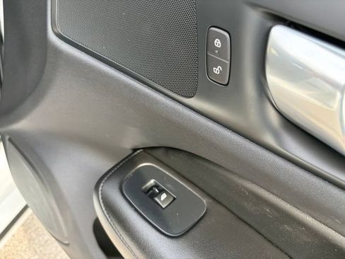 Used 2024 Volvo S60 B5 Core FWD image 38