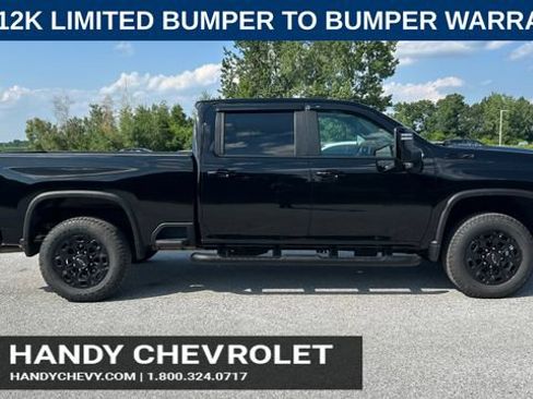 Certified 2024 Chevrolet Silverado 2500 LT w/ Midnight Edition AWD/4WD image 2