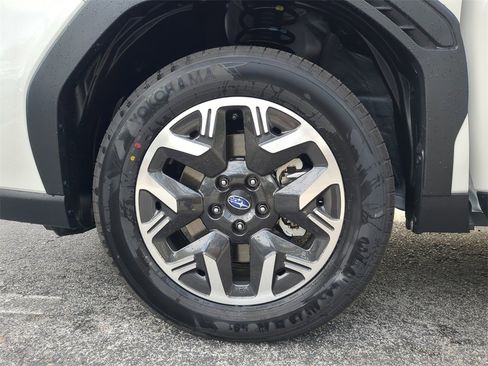 New 2026 Subaru Forester Premium image 32