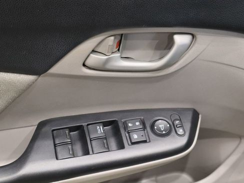 Used 2013 Honda Civic LX image 21