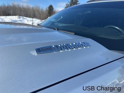 Used 2017 Chevrolet Silverado 2500 LTZ image 3