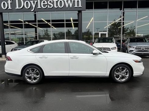 Used 2024 Honda Accord EX image 9