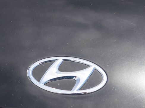 Used 2022 Hyundai Ioniq 5 SE RWD image 4