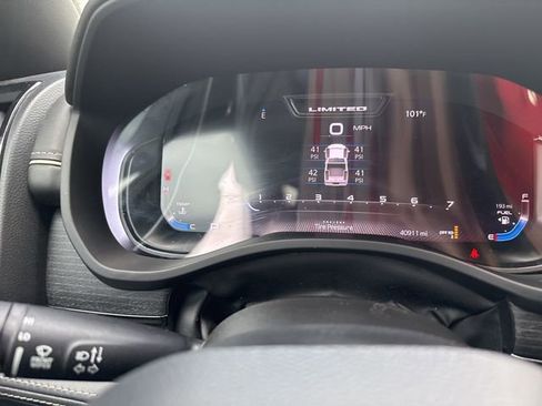 Used 2023 RAM 1500 Limited w/ Body Color Bumper Group image 22