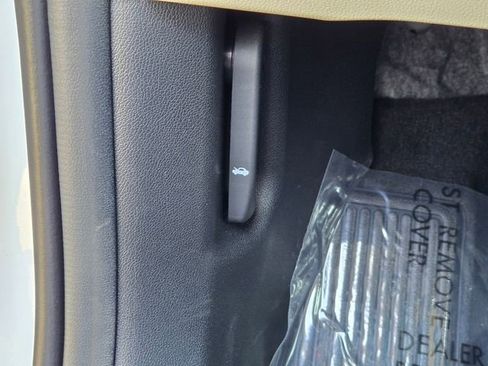 New 2026 Kia Sorento S image 17