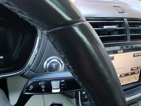 Used 2017 Lincoln Continental Reserve w/ Technology Package image 28