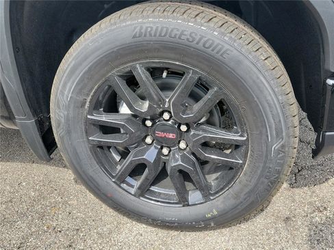 New 2026 GMC Sierra 1500 Elevation AWD/4WD image 6