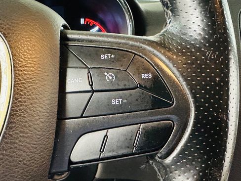 Used 2018 Dodge Durango SXT AWD/4WD image 18