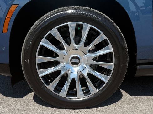 Used 2026 Cadillac Escalade Platinum Luxury RWD image 47