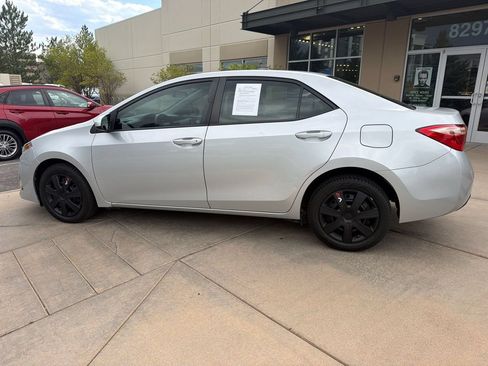 Used 2017 Toyota Corolla LE w/ Carpet Mat Package (TMS) FWD image 9